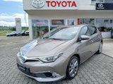 First vehicle image
