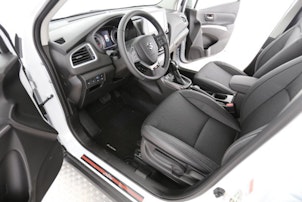 Vehicle image SUZUKI S-Cross 1.4 T Compact Top Hybrid 4x4