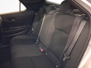 Fahrzeugbild TOYOTA C-HR 2.0 PHEV Trend