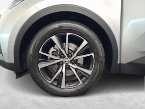 Fahrzeugbild TOYOTA C-HR 2.0 PHEV Trend
