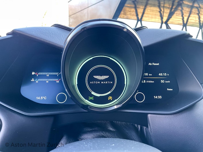 Vehicle image ASTON MARTIN DBS