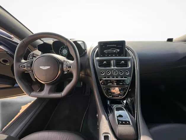 Aston Martin DBS Superleggera Coupé 5.2 V12 Bi-Turbo