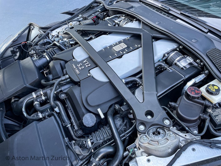 Vehicle image ASTON MARTIN DBS