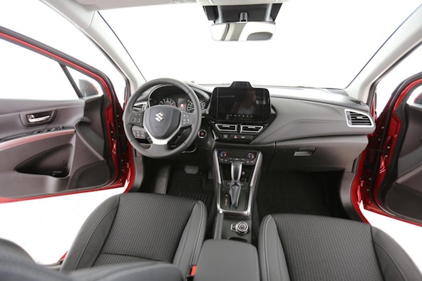 Vehicle image 6