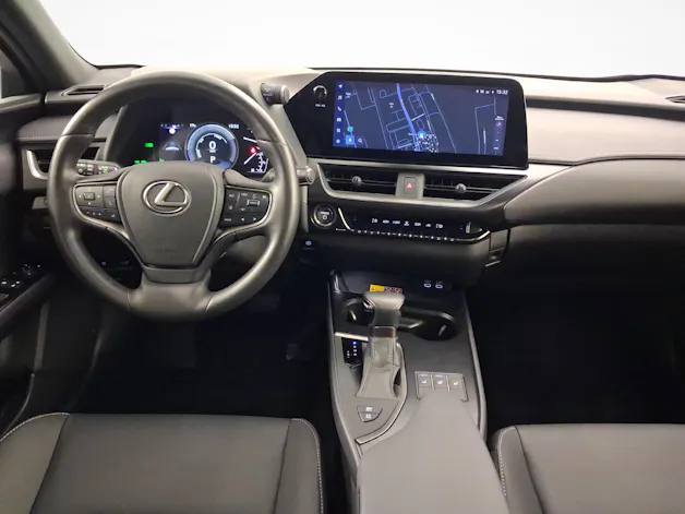 Lexus UX 250h F-Line