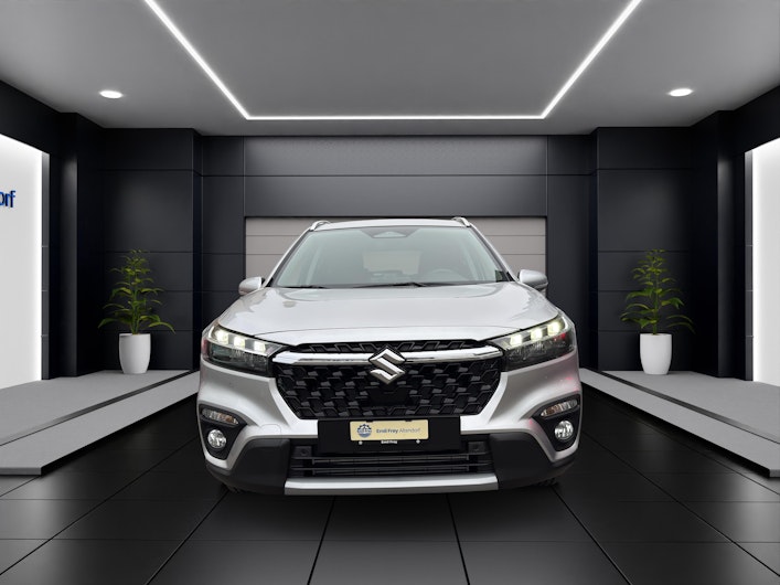 Vehicle image SUZUKI S-CROSS