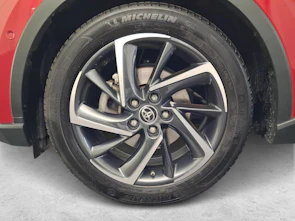 Fahrzeugbild TOYOTA C-HR 2.0 VVTi HSD Move