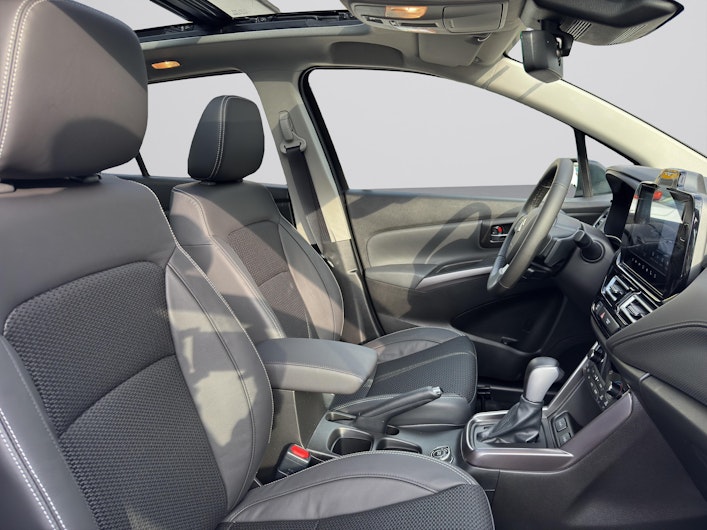 Vehicle image SUZUKI S-CROSS