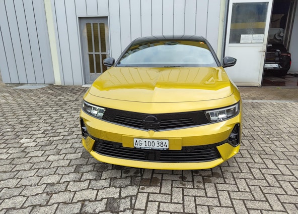 Vehicle image 4 Vehicle image 4