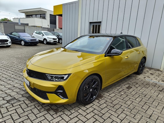 Vehicle image 3 Vehicle image 3