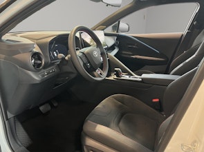 Vehicle image TOYOTA C-HR 2.0 HEV GR Sport Premiere 4x4