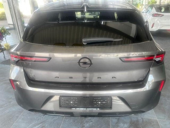 Vehicle image 5 Vehicle image 5