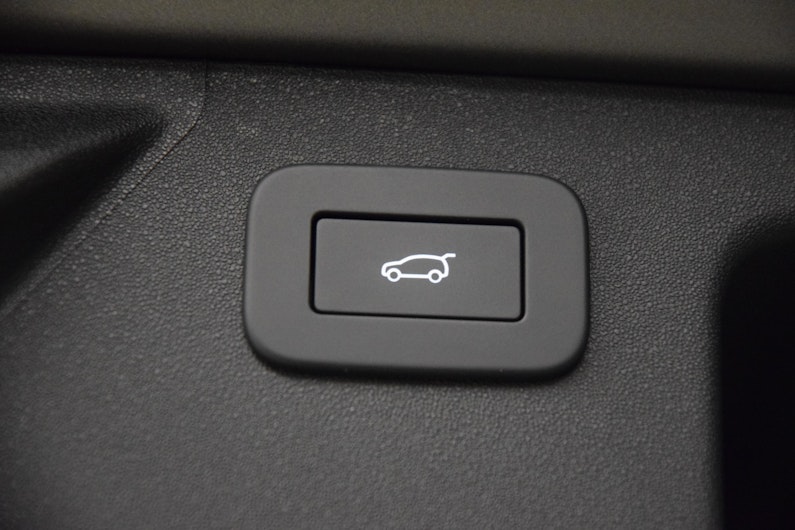 Vehicle image LAND ROVER DISCOVERY SPORT