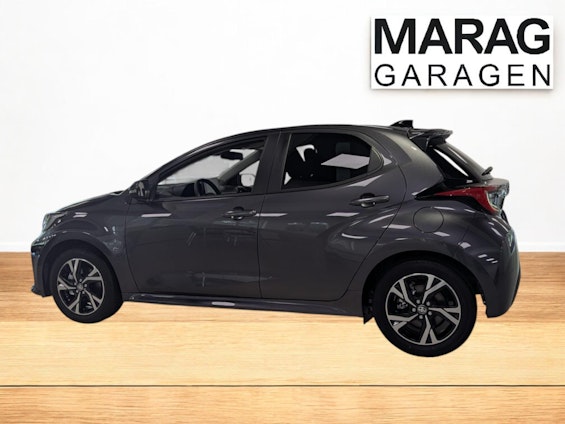 Vehicle image 6