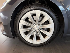 image du véhicule TESLA Model S 90 D AWD