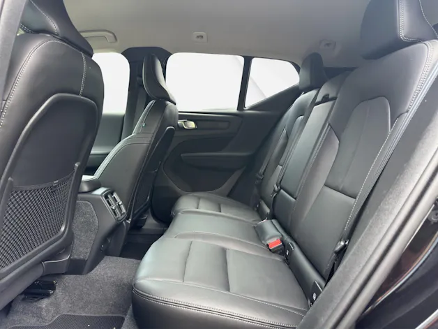 Volvo XC40 2.0 B4 MH Plus Dark