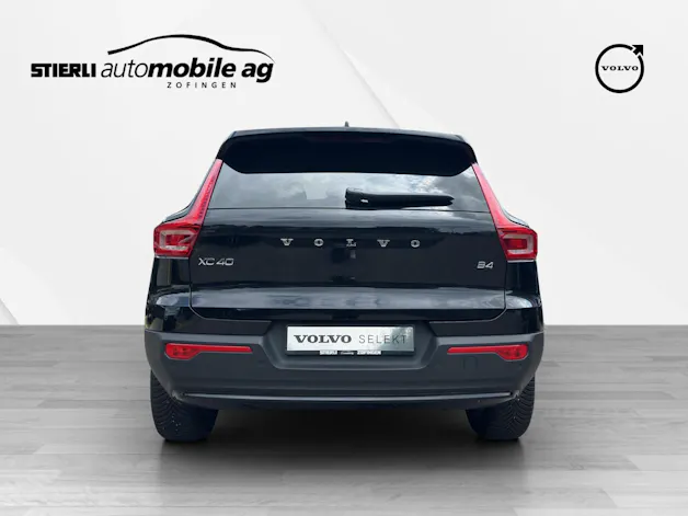 Volvo XC40 2.0 B4 MH Plus Dark