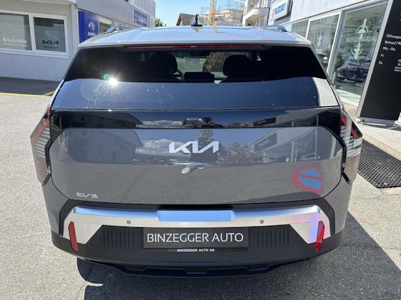 Vehicle image 4 Vehicle image 4