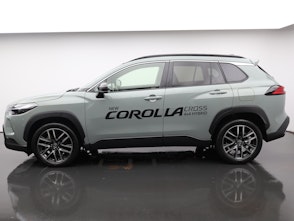 Vehicle image TOYOTA Corolla Cross 2.0 HSD Premium AWD-i ab 1.99% Leasing