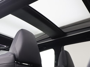 Vehicle image TOYOTA Corolla Cross 2.0 HSD Premium AWD-i ab 1.99% Leasing