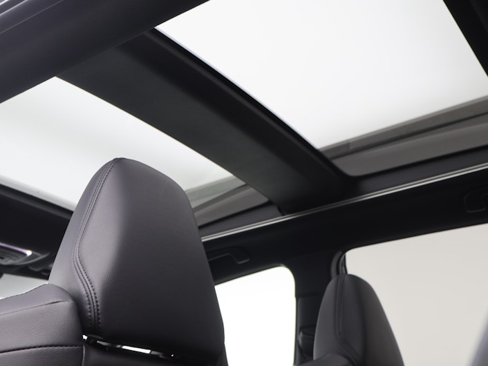 Vehicle image TOYOTA COROLLA CROSS