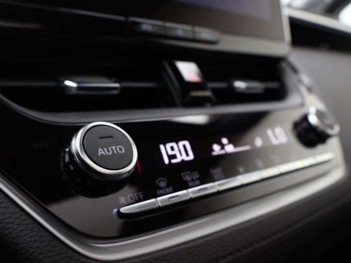 Vehicle image TOYOTA COROLLA CROSS