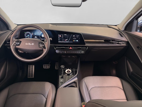 Vehicle image 4 Vehicle image 4