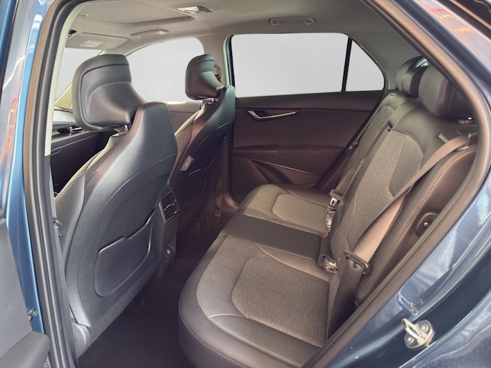 Vehicle image KIA NIRO