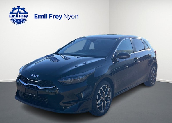 First vehicle image First vehicle image