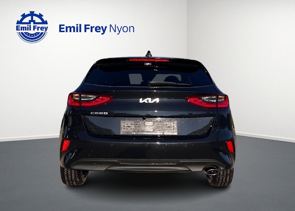 Vehicle image 3 Vehicle image 3