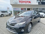 First vehicle image