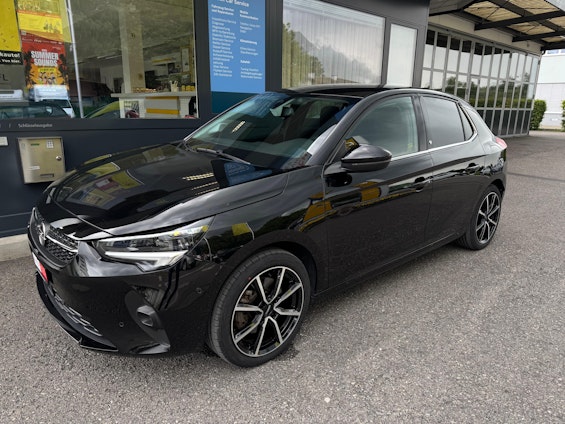 First vehicle image