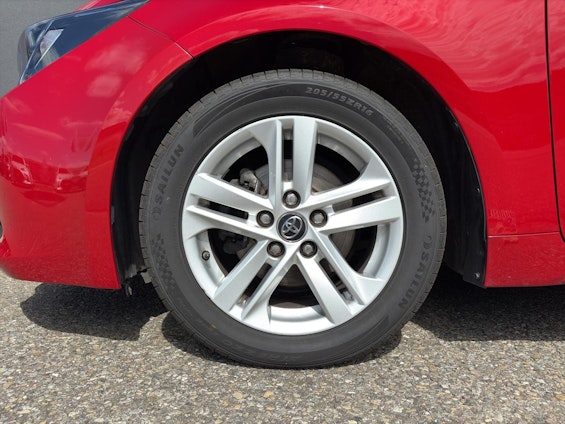 Vehicle image 8