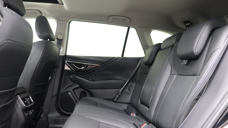 Vehicle image SUBARU OUTBACK