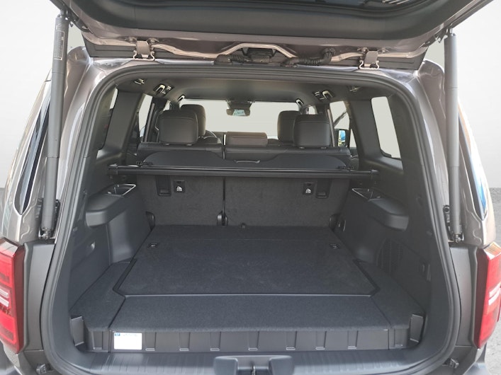 Vehicle image TOYOTA LANDCRUISER