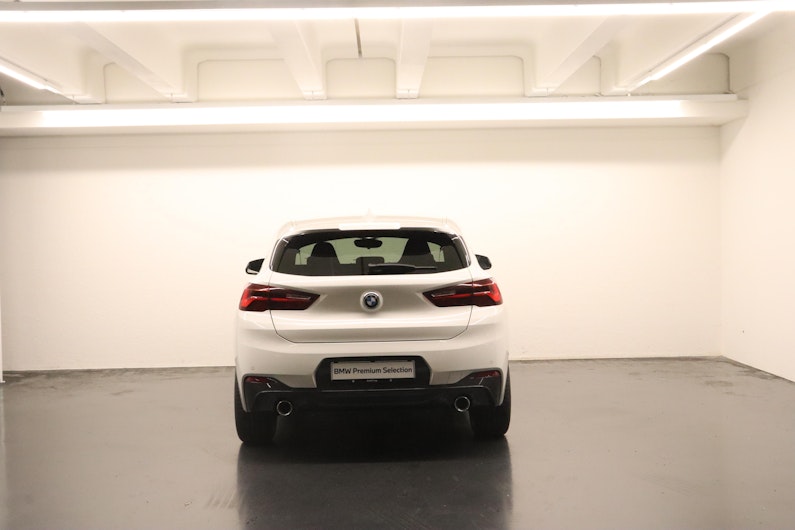 Vehicle image BMW X2
