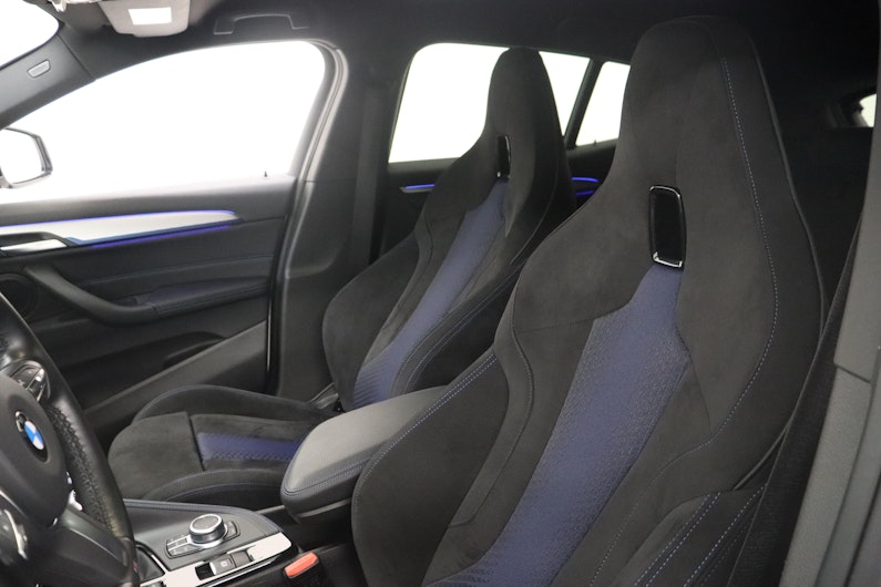 Vehicle image BMW X2