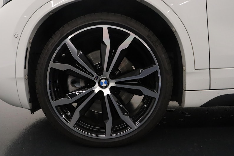 Vehicle image BMW X2