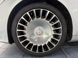 Mercedes-Benz S 560 V8 4matic Maybach