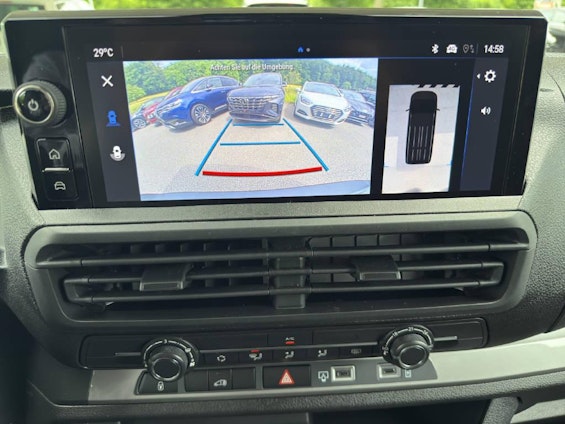 Vehicle image 10 Vehicle image 10