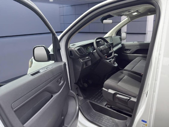 Vehicle image 5 Vehicle image 5