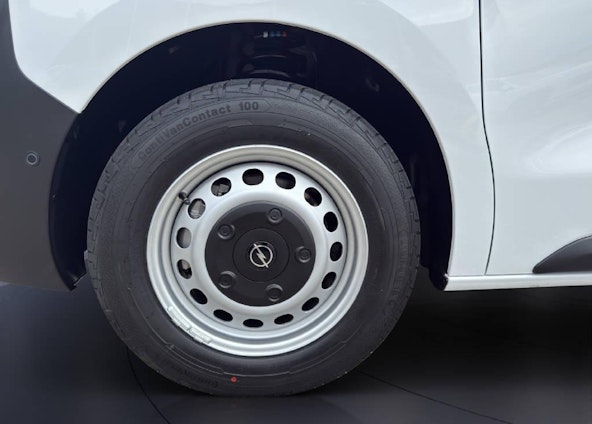 Vehicle image 6 Vehicle image 6