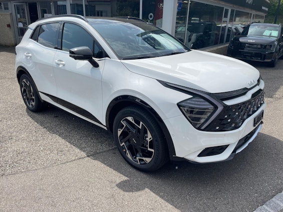 First vehicle image First vehicle image