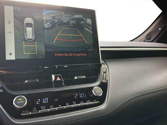 Vehicle image 13 Vehicle image 13