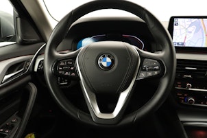 Vehicle image BMW 520d xDrive Touring