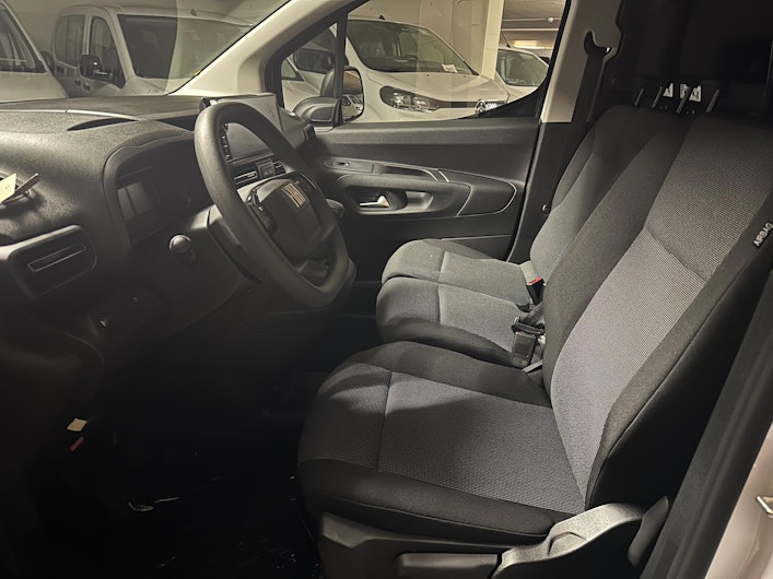 Vehicle image FIAT DOBLO