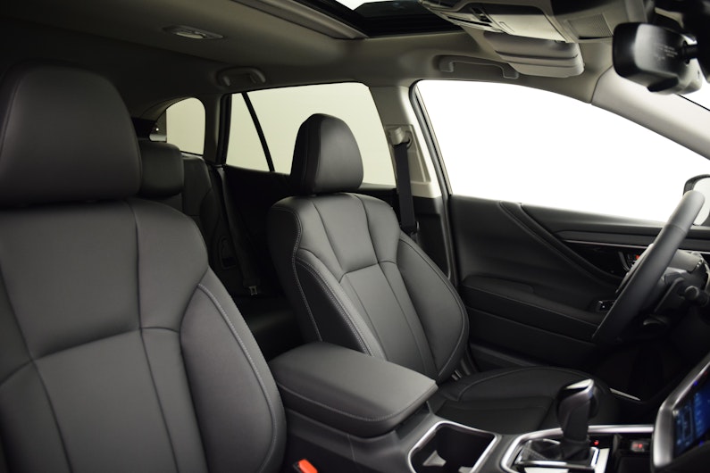 Vehicle image SUBARU OUTBACK