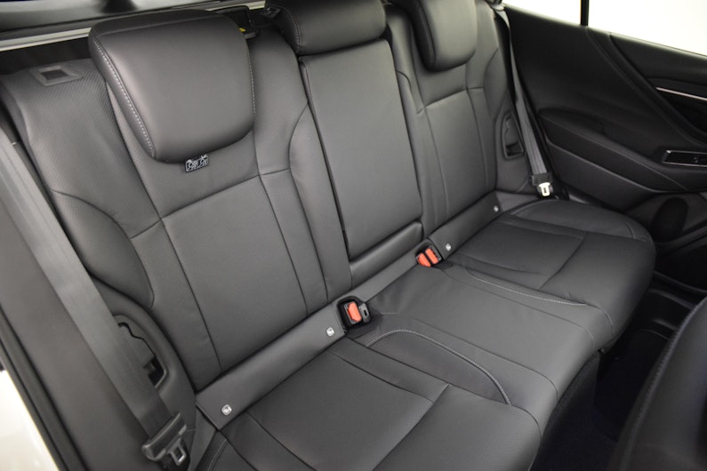 Vehicle image SUBARU OUTBACK