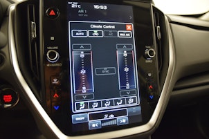 Vehicle image SUBARU Crosstrek 2.0i e-Boxer Passion