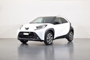 First vehicle image